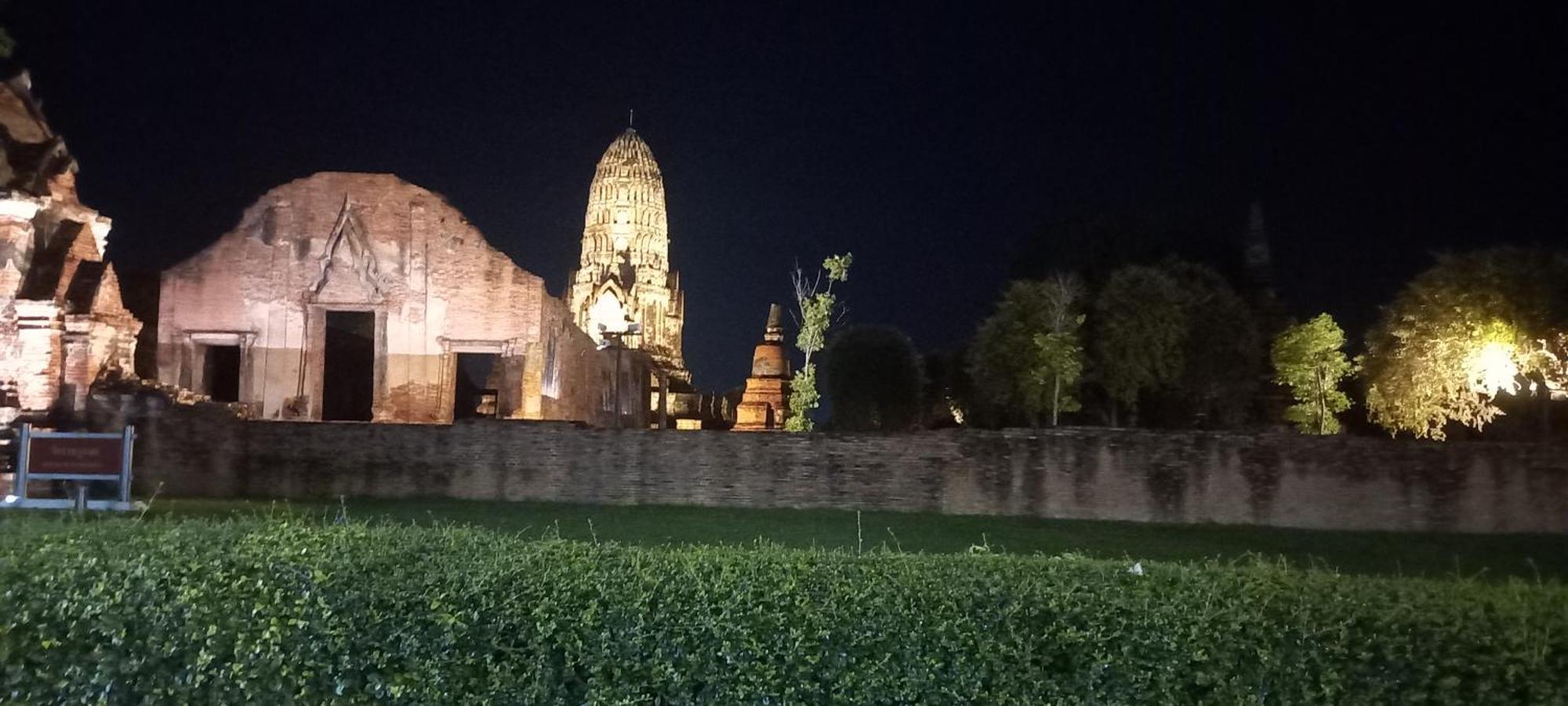 Plus Hostel Ayutthaya Exteriér fotografie