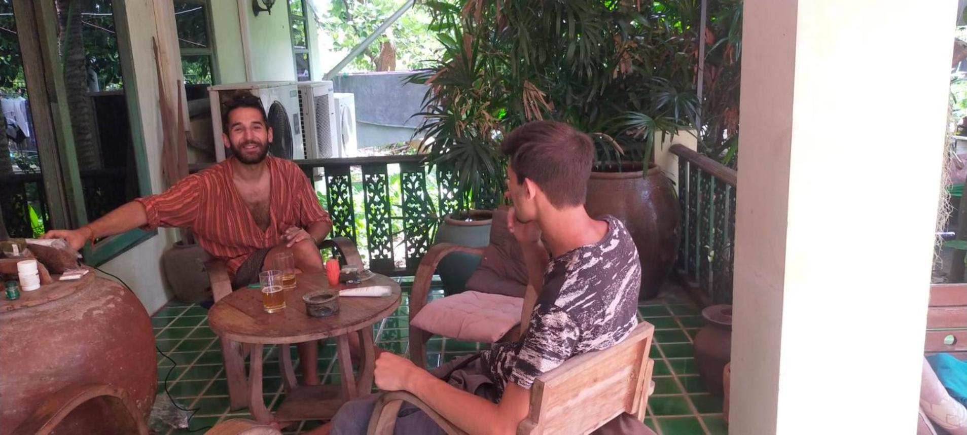 Plus Hostel Ayutthaya Exteriér fotografie
